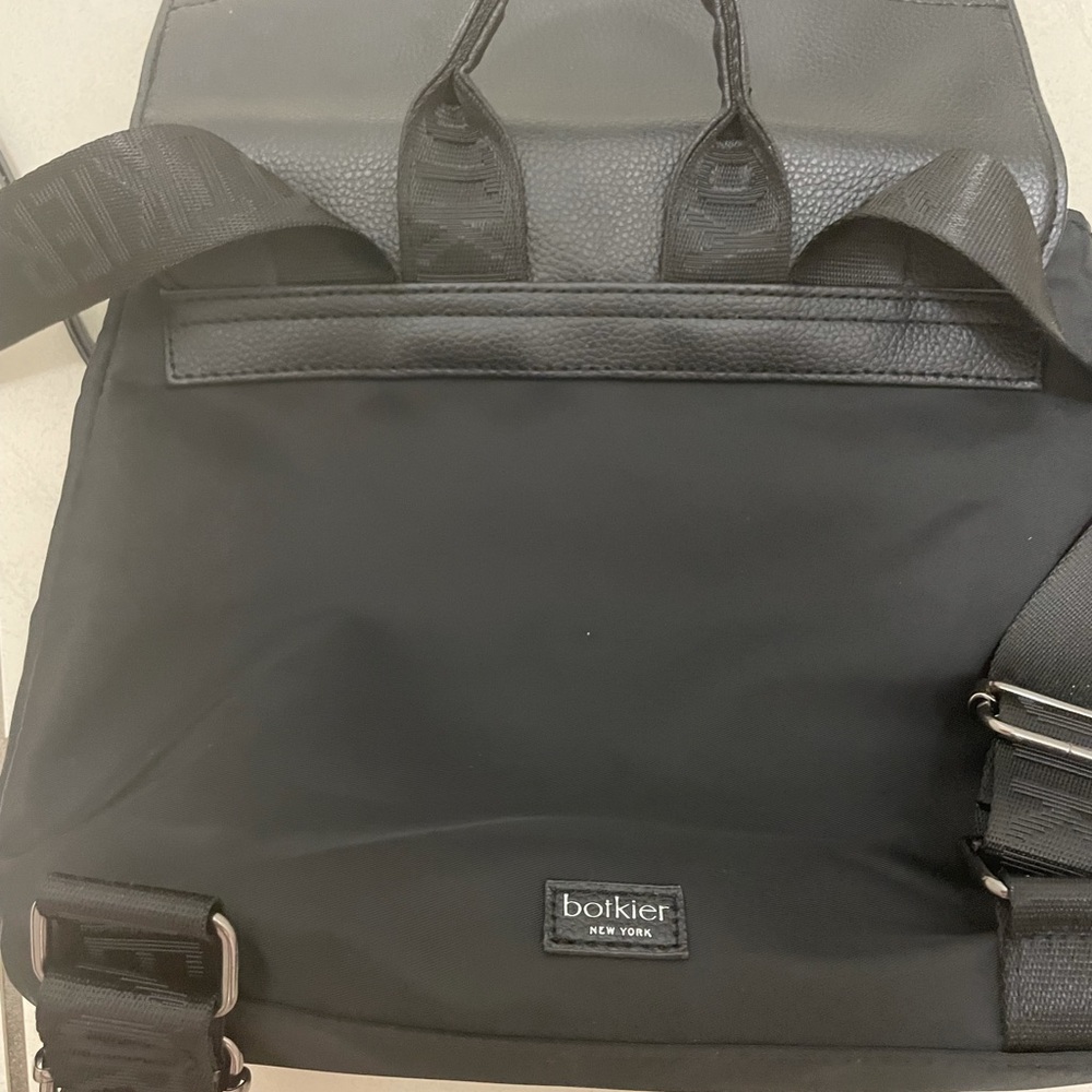 Botkier black backpack - Picture 3 of 3